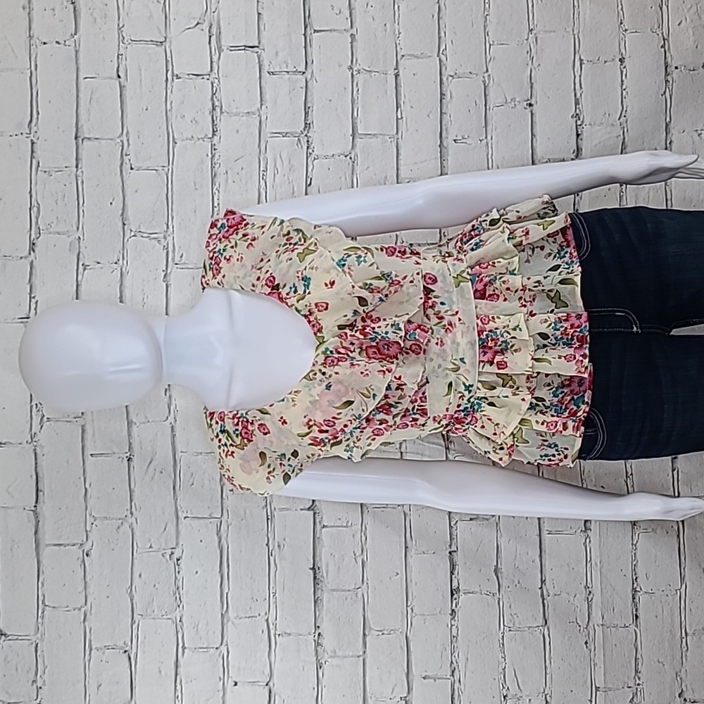 Body Central Floral Print Sleeveless Peplum Ruffle Blouse in Cream/Pink/Multi